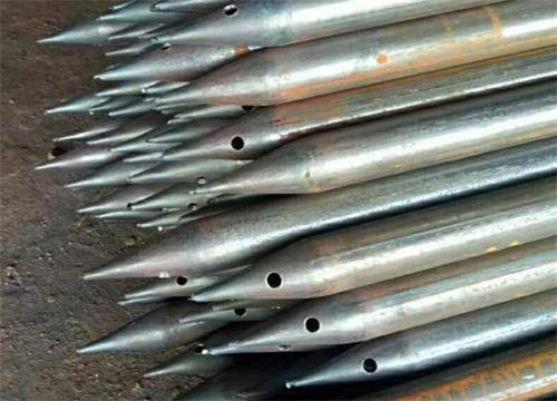 乌马河隧道钢花管现货